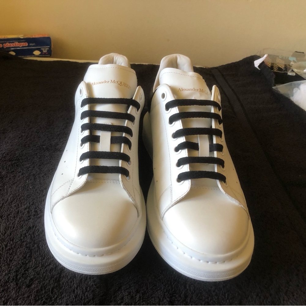 Alexander McQueen men’s oversized sneaker